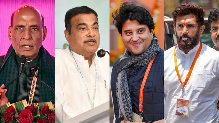 নরেন্দ্র মোদীর শপথ নেওয়ার আগেই মোদী মন্ত্রিসভার সম্ভাব্য মন্ত্রীদের কাছে ফোন আসতে শুরু করেছে