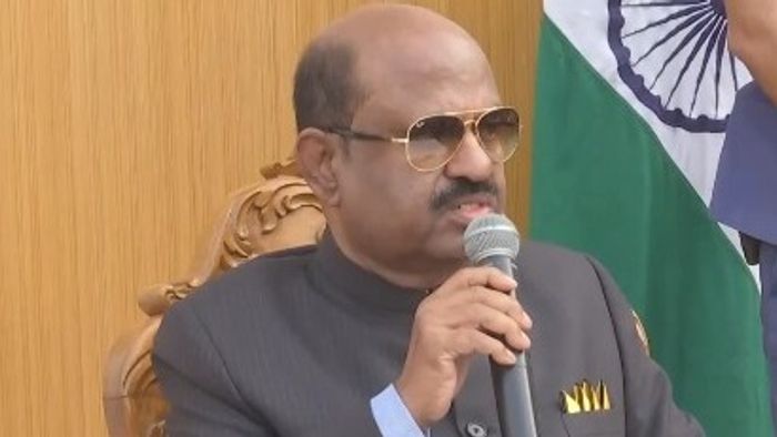 রাজ্যপাল সিভি আনন্দ বোস।