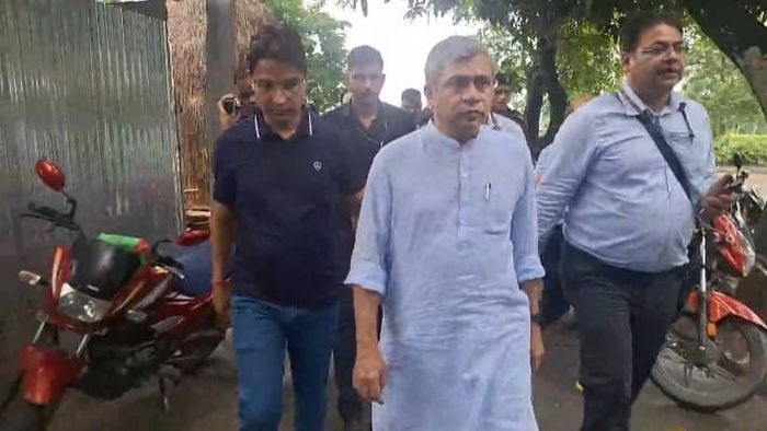 কাঞ্চনজঙ্ঘা এক্সপ্রেস দুর্ঘটনাস্থলে পৌঁছলেন রেলমন্ত্রী, তদন্তের আশ্বাস