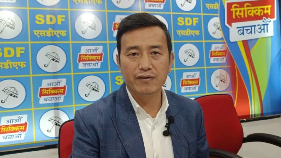 নির্বাচনে হারের ডাবল হ্যাটট্রিক, রাজনীতি থেকে সন্ন্যাস ভাইচুং ভুটিয়ার নির্বাচনে হারের ডাবল হ্যাটট্রিক, রাজনীতি থেকে সন্ন্যাস ভাইচুং ভুটিয়ার