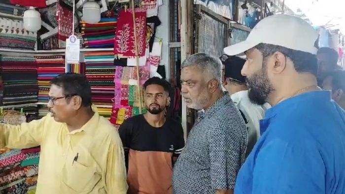 গড়িয়াহাটে দেবাশিস কুমার