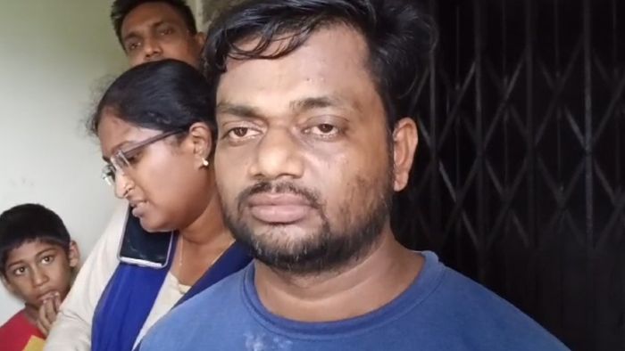 নরেন্দ্রপুর নাবালিকা মেয়েকে যৌন নিগ্রহ বাবার