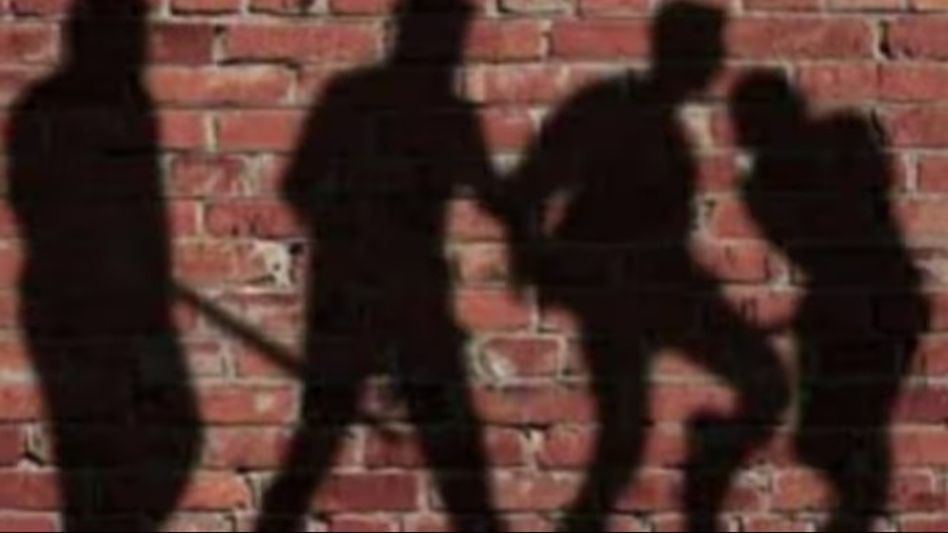 ফের চোর সন্দেহে গণপিটুনিতে মৃত্যু! ভাঙড় থানার কাছেই হত যুবক ফের চোর সন্দেহে গণপিটুনিতে মৃত্যু! ভাঙড় থানার কাছেই হত যুবক