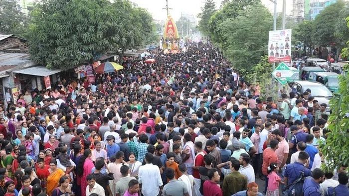 রথযাত্রায় বিপত্তি, বাংলাদেশের বগুড়ায় বিদ্যুৎস্পৃষ্ট হয়ে একাধিক মৃত্যু