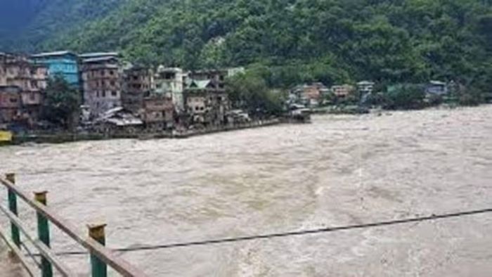 সিকিমে লেকগুলিতে বাড়ছে জলস্তর, তিস্তায় দানা বাঁধছে আশঙ্কা