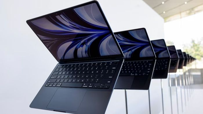 Amazon Sale-এ বাম্পার ডিসকাউন্ট, MacBook Air M3 বিশাল ছাড়