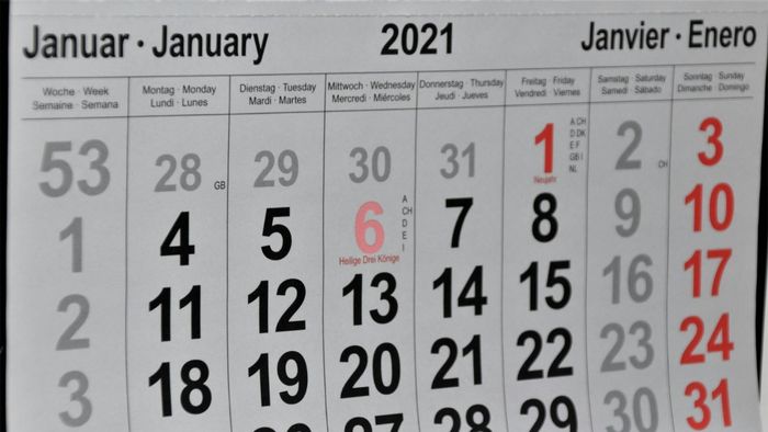 ক্যালেন্ডার এদিকে সরিয়ে দেখুন, আর্থিক সংকট কেটে যাবে