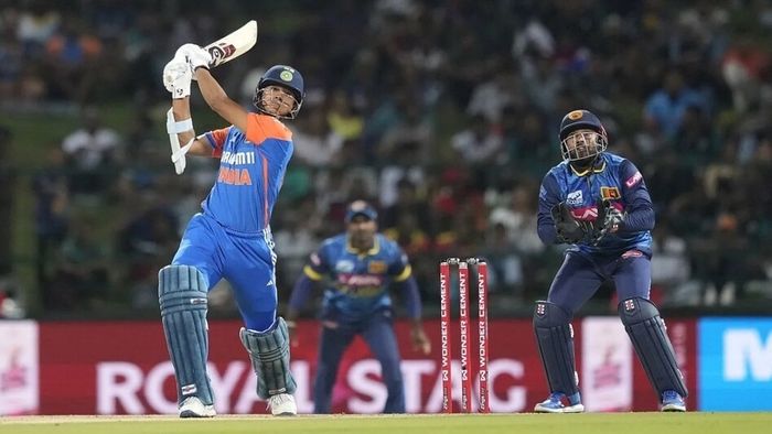 দ্বিতীয় টি২০তেও শ্রীলঙ্কাকে কার্যত উড়িয়ে টি২০ সিরিজ দখল করে নিল ভারত
