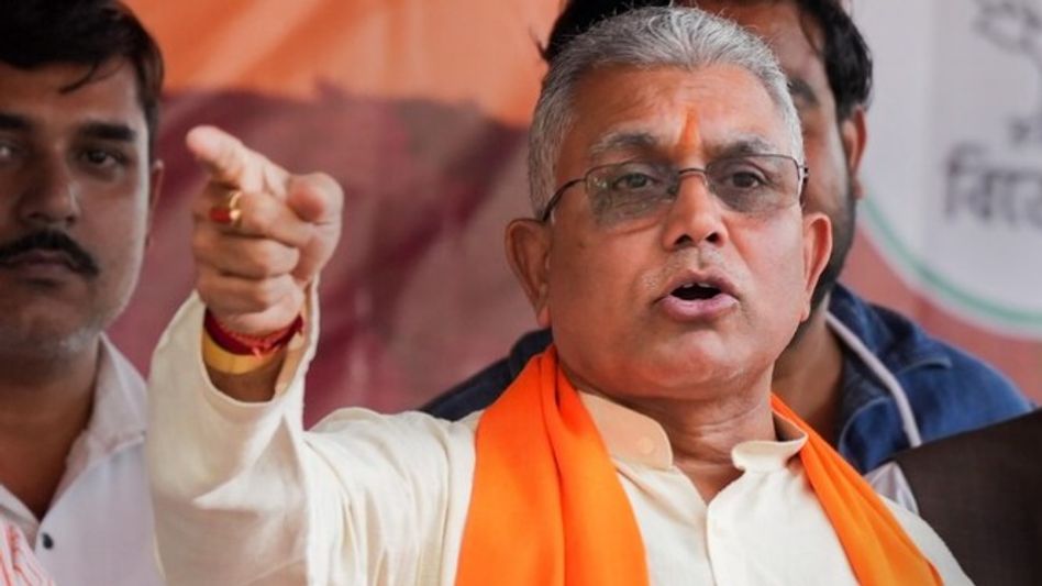 'উত্তরবঙ্গের মানুষকে বোকা বানাচ্ছে তৃণমূল', 'বঙ্গভঙ্গ' ইস্যুতে সুকান্তের হয়ে সওয়াল দিলীপের 'উত্তরবঙ্গের মানুষকে বোকা বানাচ্ছে তৃণমূল', 'বঙ্গভঙ্গ' ইস্যুতে সুকান্তের হয়ে সওয়াল দিলীপের