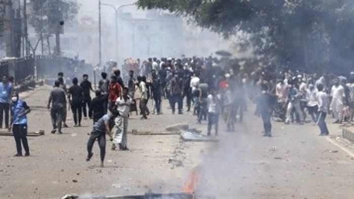 অশান্ত বাংলাদেশ।