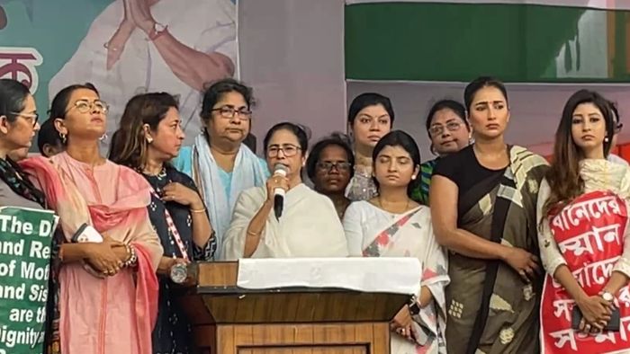 মুখ্যমন্ত্রী মমতা বন্দ্যোপাধ্যায়