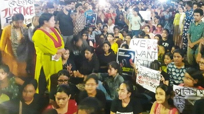 আরজি কর কাণ্ডে দোষীদের শাস্তির দাবিতে দিনহাটায় বিক্ষোভ মিছিল ঘিরে উত্তেজনা