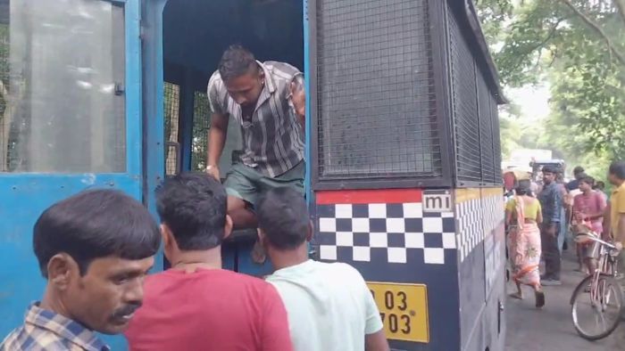 আনন্দপুরে মহিলার দেহ উদ্ধার। ফাইল ছবি