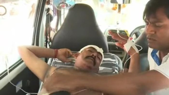 বনধে গুলি চলল ভাটপাড়ায়।