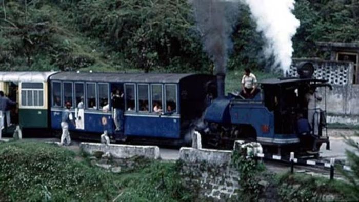 দার্জিলিঙে টয় ট্রেন পুজোর আগে আদৌ চালু হবে? এখনও অনিশ্চয়তা