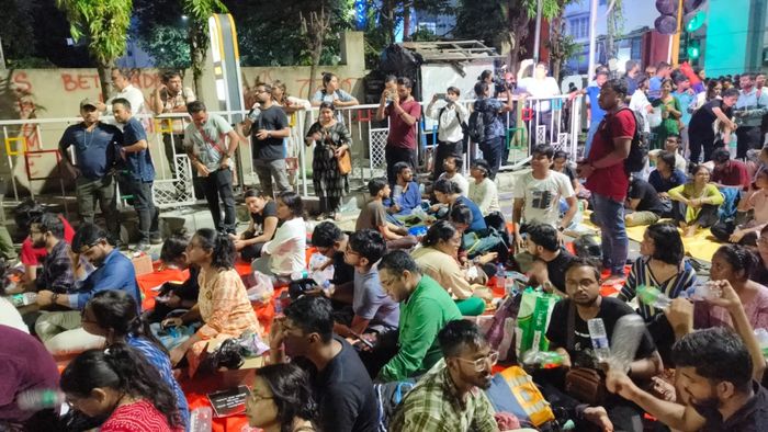 আন্দোলনরত চিকিৎসকেরা