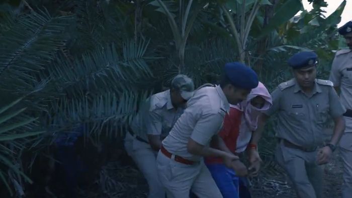 ধর্ষণে অভিযুক্তকে গ্রেফতার করল পুলিশ। ভিডিও থেকে নেওয়া ছবি