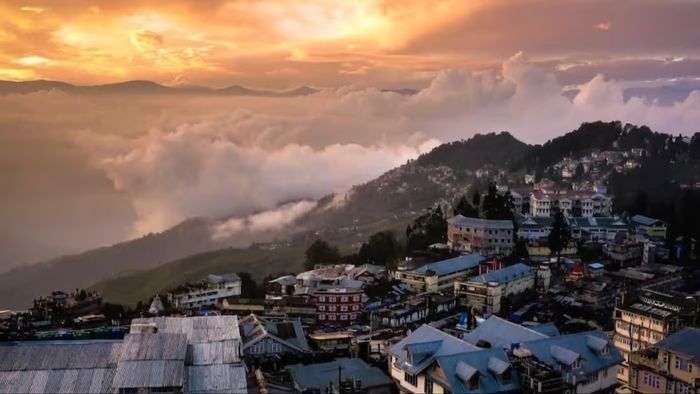 বাইরের গাড়ি নিয়ে দার্জিলিঙে যথেচ্ছ ঘোরা যাবে না, পুজোর আগেই নয়া নির্দেশিক জিটিএ-র