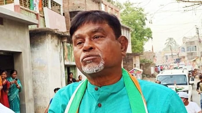 মানিক ভট্টাচার্য।