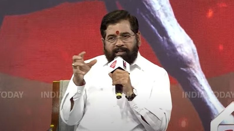 'অভিযুক্ত পালিয়ে গেলে কী হত? আত্মরক্ষায় গুলি', পুলিশের পাশে একনাথ শিন্ডে