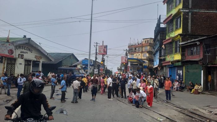 ভরা পর্যটন মরশুমে পাহাড় স্তব্ধ, ঘরবন্দি ট্যুরিস্টরা, অশান্তির আঁচ