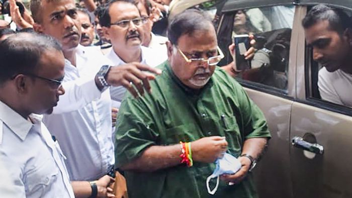 আরও বিপাকে পার্থ চট্টোপাধ্যায়