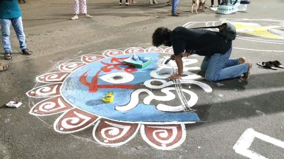 মহালয়ার ভোরে উঠল 'জাস্টিস ফর আর জি কর' স্লোগান, দিকে দিকে প্রতিবাদ নাগরিক সমাজের মহালয়ার ভোরে উঠল 'জাস্টিস ফর আর জি কর' স্লোগান, দিকে দিকে প্রতিবাদ নাগরিক সমাজের