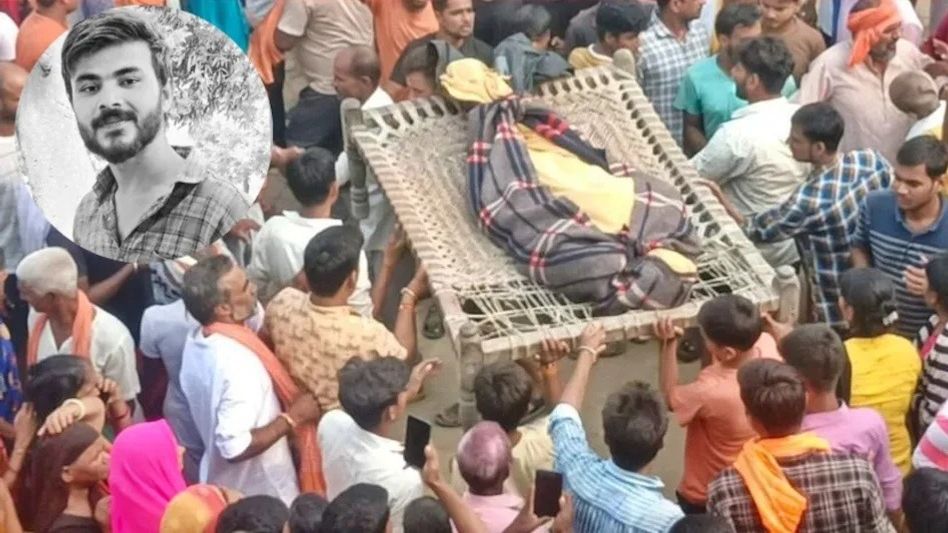 ইলেকট্রিক শক-নখ উপড়ানো, UP-র দুর্গা-বিসর্জনে হিংসায় মৃত যুবকের হাড়-হিম পোস্টমর্টেম রিপোর্ট ইলেকট্রিক শক-নখ উপড়ানো, UP-র দুর্গা-বিসর্জনে হিংসায় মৃত যুবকের হাড়-হিম পোস্টমর্টেম রিপোর্ট