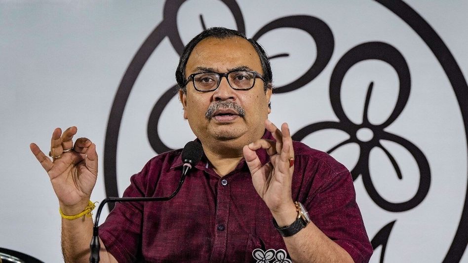 ট্রোলারদের চমকে দিলেন কুণাল ঘোষ! ফেসবুকের ‘গালি-সম্রাটদের’ খুঁজে বের করে সটান ফোন, তারপর যা বললেন! ট্রোলারদের চমকে দিলেন কুণাল ঘোষ! ফেসবুকের ‘গালি-সম্রাটদের’ খুঁজে বের করে সটান ফোন, তারপর যা বললেন!