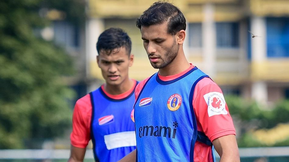 ফের পিছিয়ে গেল আনোয়ারের শুনানি, আপাতত স্বস্তি ইস্টবেঙ্গলের  ফের পিছিয়ে গেল আনোয়ারের শুনানি, আপাতত স্বস্তি ইস্টবেঙ্গলের