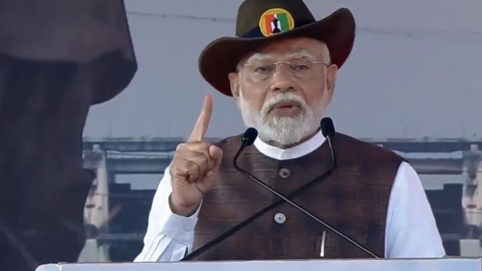 'মাতৃভূমির সেবা সৌভাগ্যের', জওয়ানদের সঙ্গে দীপাবলি উদযাপন মোদীর 'মাতৃভূমির সেবা সৌভাগ্যের', জওয়ানদের সঙ্গে দীপাবলি উদযাপন মোদীর