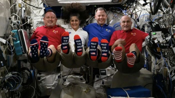 মহাকাশ থেকে মার্কিন প্রেসিডেন্ট নির্বাচনের সমর্থনে সুনিতা ইউলিয়ামস