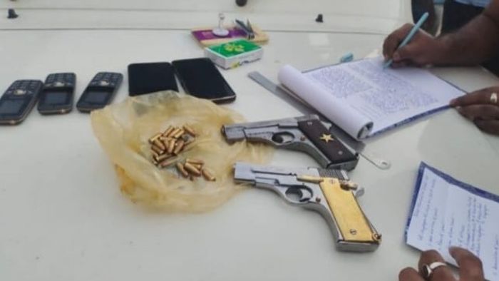 আগ্নেয়াস্ত্র সহ বাগডোগরা বিমানবন্দর এলাকায় গ্রেফতার ৩, নাশকতার ছকের আশঙ্কা