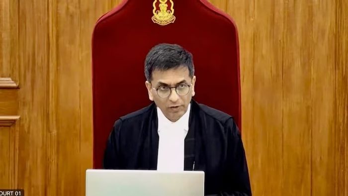 'যদি কারও মনে কষ্ট দিয়ে থাকি ক্ষমা করবেন,' অবসর-ভাষণে আবেগঘন বিদায়ী CJI চন্দ্রচূড়