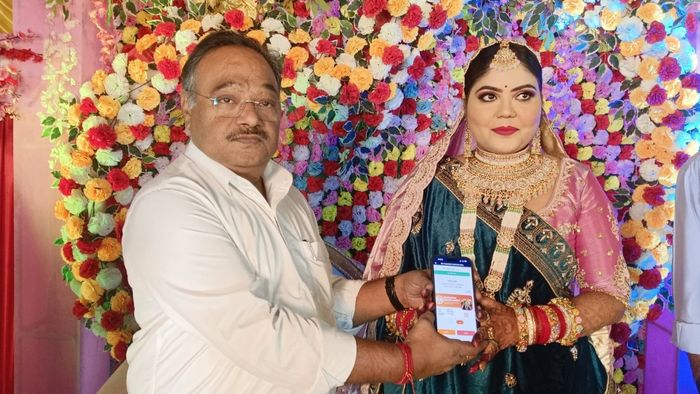 বিয়েবাড়িতে নেমন্তন্ন খেতে গিয়ে কনেকে দিয়ে মিসকল করালেন শমীক, সদস্য হলেন নববধূ