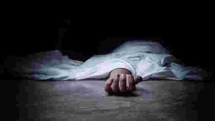 মদ কিনতে ২০ টাকা চেয়েছিল, না দেওয়াতে মাকেই খুন ছেলের