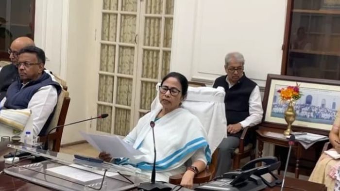 ডিভিসি ২০ লক্ষ মানুষের পানীয় জল আটকে রেখেছে, না দিলে আইনানুগ ব্যবস্থা: মমতা