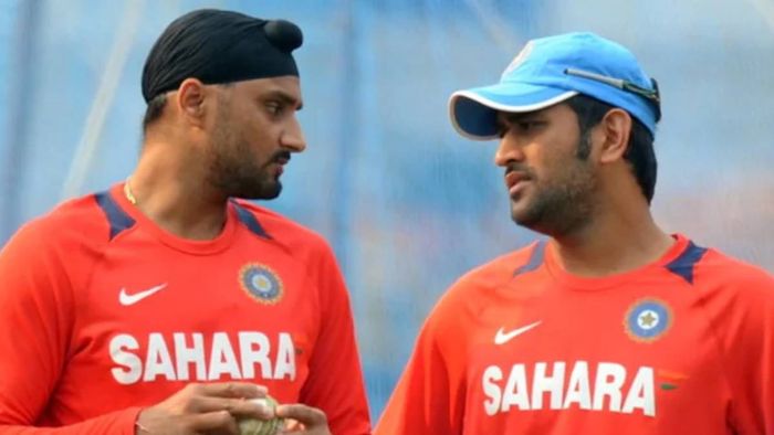 harbhajan singh, mahendra singh dhoni
