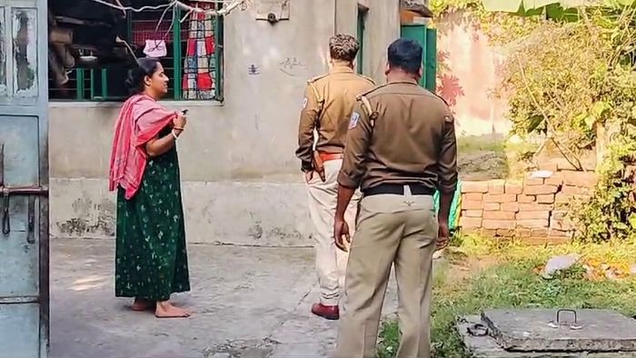 দুর্গাপুরে খোদ পুলিশের বাড়িতেই দুঃসাহসিক চুরি