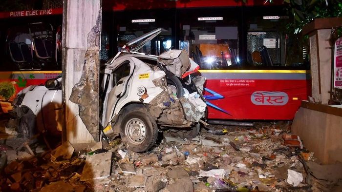 mumbai bus attack