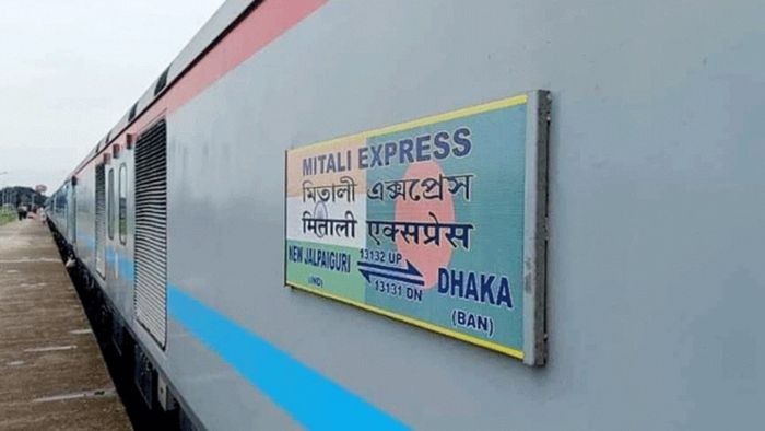বাংলাদেশ থেকে ভারতের মাটিতে ফিরল মিতালি এক্সপ্রেস