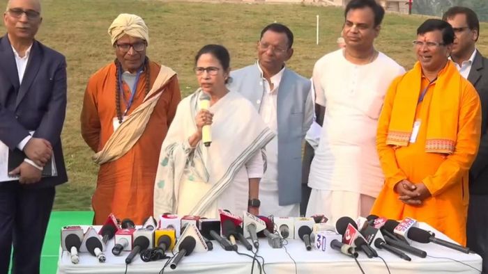 দিঘায় সাংবাদিক বৈঠকে মমতা।