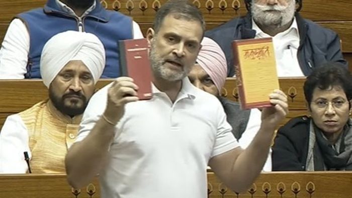 'একলব্যের মতো যুব সমাজের বুড়ো আঙুল কাটা হয়েছে', লোকসভায় বিজেপিকে আক্রমণ রাহুলের