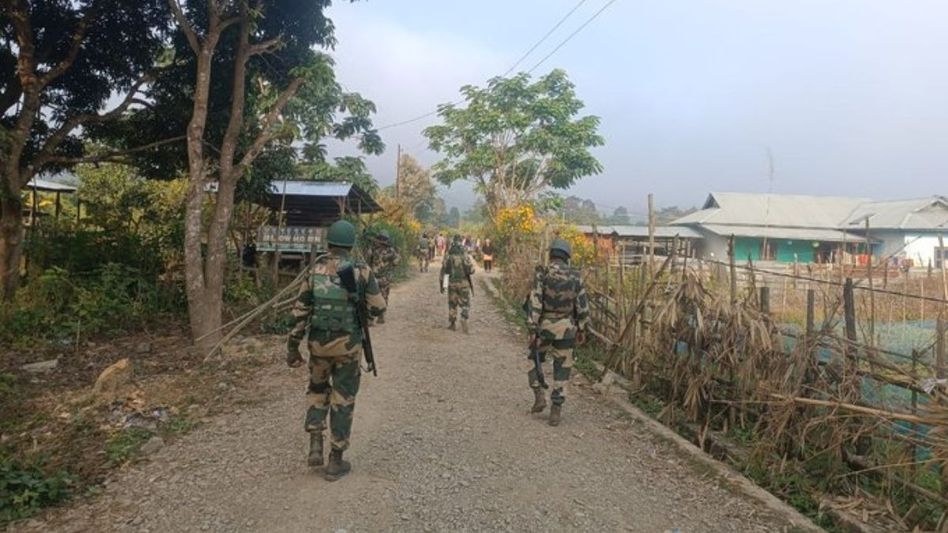 বাড়ি ফেরা হল না দশরথদের, মণিপুরে হিংসার শিকার ২ পরিযায়ী শ্রমিক বাড়ি ফেরা হল না দশরথদের, মণিপুরে হিংসার শিকার ২ পরিযায়ী শ্রমিক