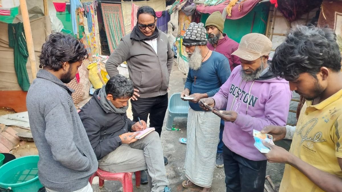 দিল্লিতে ঘাপটি মেরে বাংলাদেশিরা,  ১৭৫ জনকে চিহ্নিত করল পুলিশ, চলছে জোর তল্লাশি  দিল্লিতে ঘাপটি মেরে বাংলাদেশিরা,  ১৭৫ জনকে চিহ্নিত করল পুলিশ, চলছে জোর তল্লাশি
