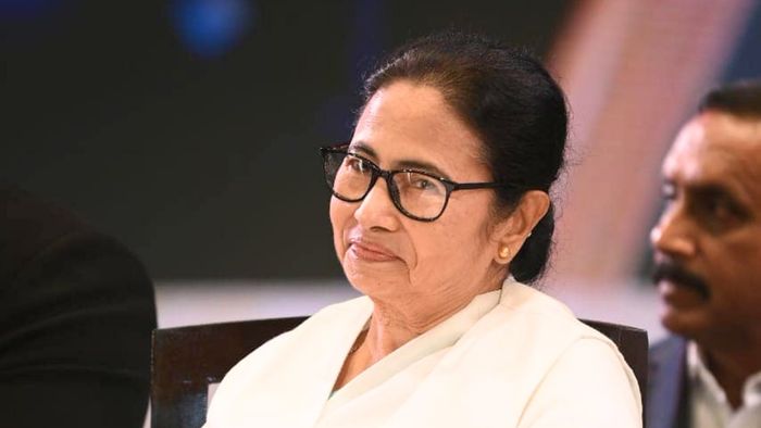 ছবি: ফেসবুক/মমতা বন্দ্য়োপাধ্যায়।