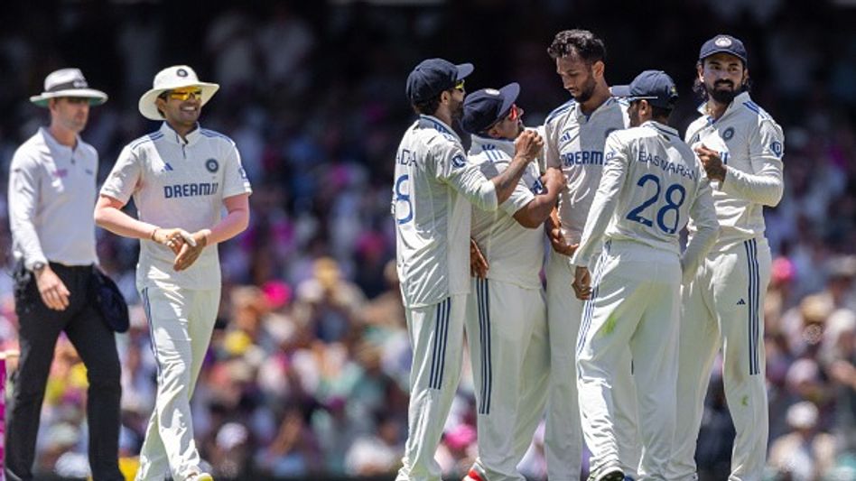 সিডনি টেস্টেও হার ভারতের, ১০ বছর পর বর্ডার-গাভাস্কার ট্রফি জিতল অস্ট্রেলিয়া সিডনি টেস্টেও হার ভারতের, ১০ বছর পর বর্ডার-গাভাস্কার ট্রফি জিতল অস্ট্রেলিয়া