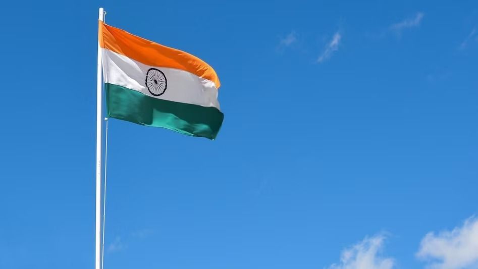 প্রজাতন্ত্র দিবসে পতাকা উত্তোলন করা হয় না, তাহলে কী করা হয় জানেন? 