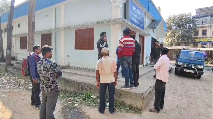 ঝাড়গ্রামে আত্মঘাতী যুবক।-ফাইল ছবি