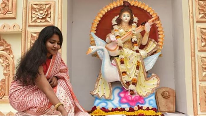 সরস্বতী পুজোয় ভুলেও এই ৭ কাজ নয়, বিপদ বলে আসে না!